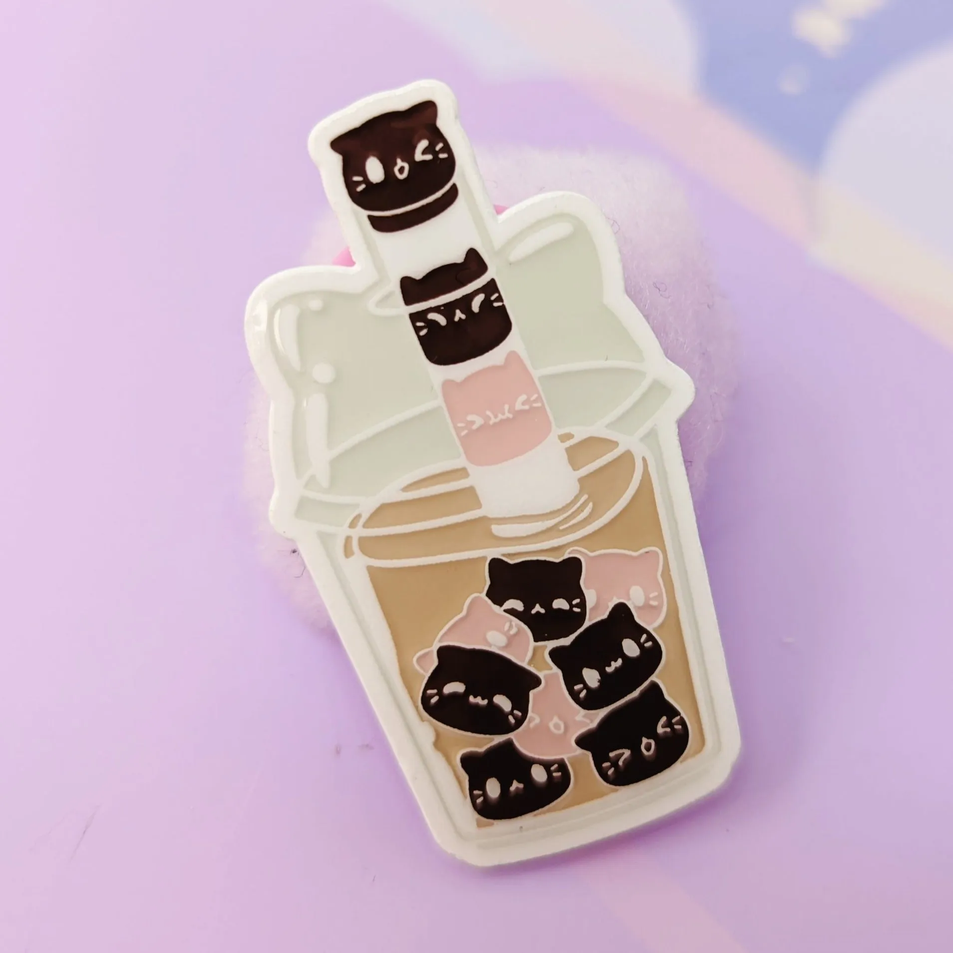 Bubble Kittea Enamel Pins - Thai Tea