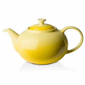 Le Creuset Stoneware Classic Teapot Soleil