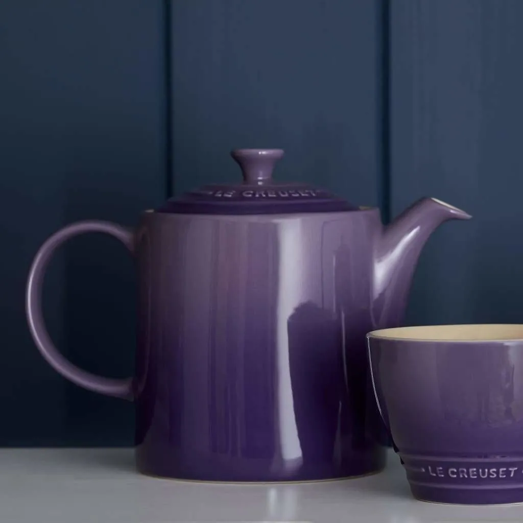 Le Creuset Stoneware Classic Teapot Ultra Violet